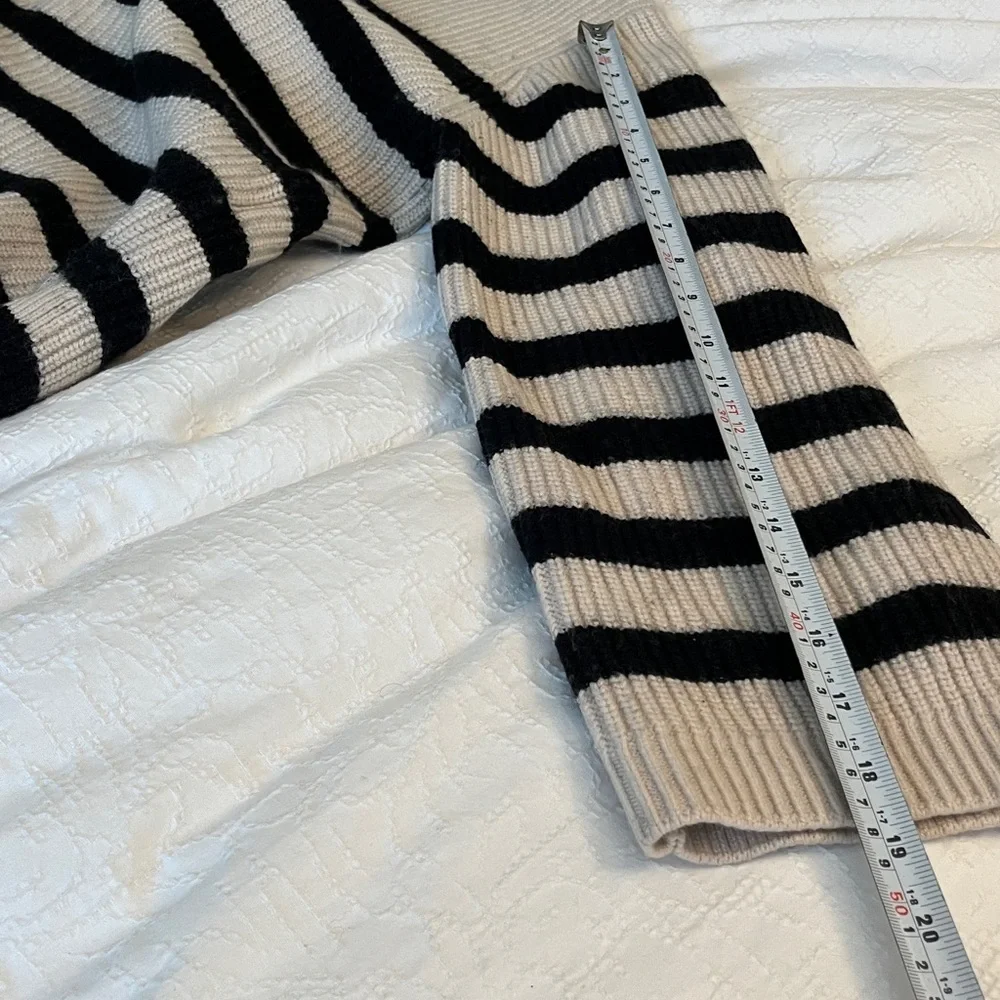 & Other Stories Knitted half-zip sweater  ribbed texture. Cream & Black Size XS - Picture 13 of 13